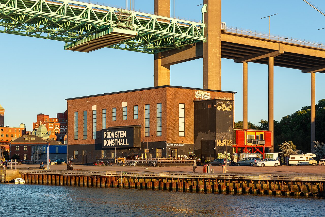 Röda Sten Konsthall: pannhuset under bron som blev konsthall